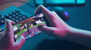 Mobile Esports: From Candy Crush to Competitive Arenas